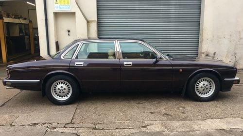 Picture of 1993 Jaguar 4.0 Sovereign Lovely genuine Car 75,000 with History - For Sale