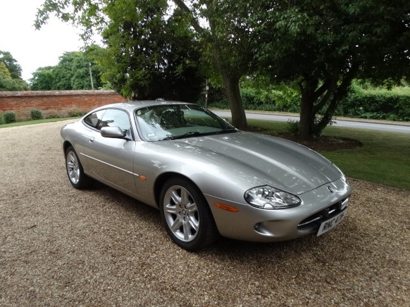 1999 JAGUAR XK8