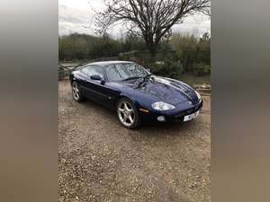 2000 XKR V8 Supercharged 12mths MOT N/A requires light work For Sale (picture 1 of 10)