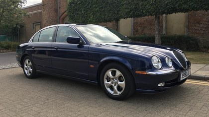 Jaguar S Type 3.0 SE Automatic. Only 30,000 miles from new