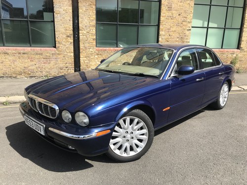 2003 Jaguar XJ 3.0 petrol Automatic 90000 Miles!!! A vendre