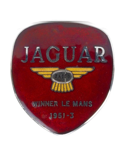 1950 Lot 143 - A Jaguar XK140 enamelled boot badge For Sale by Auction