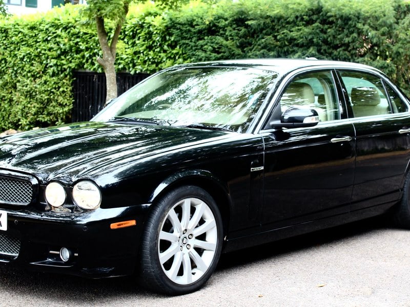 STUNNING 2008 XJ 3.0 X358 Facelift Executive