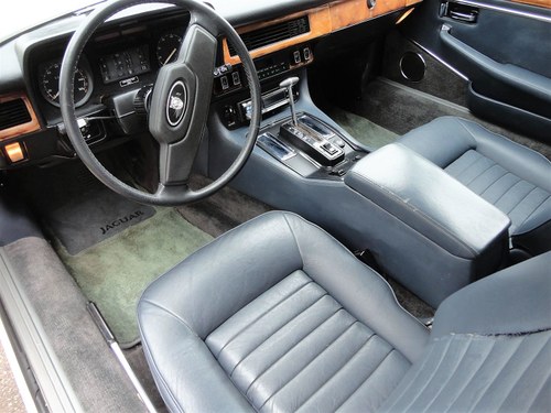 1987 Jaguar XJ - 8