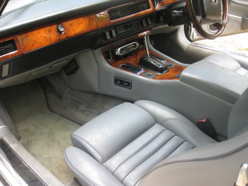 1990 Jaguar XJS - 5