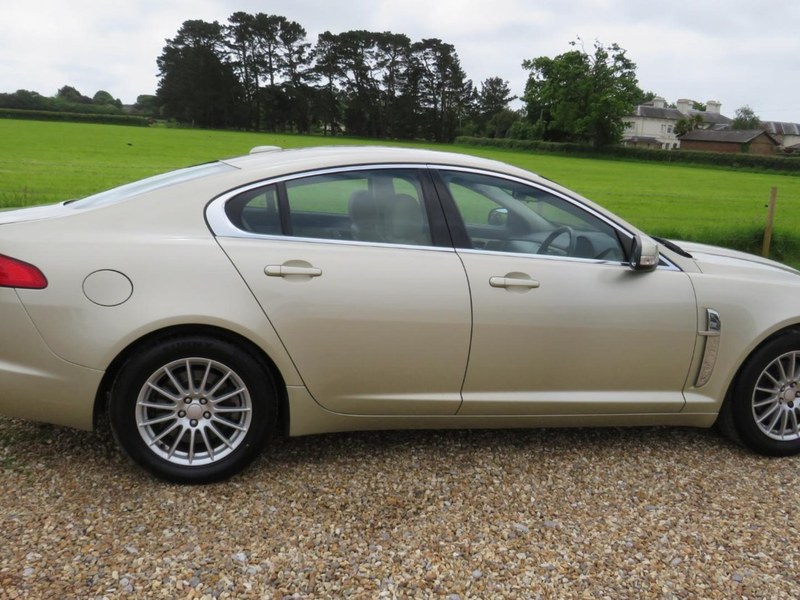 2008 (08) Jaguar XF 2.7d LUXURY 4 DOOR AUTO SPARES OR REPAIR