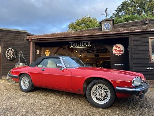 1990 JAGUAR XJ-S V12 CONVERTIBLE. ONE OWNER, 47,000 MILES! VENDU