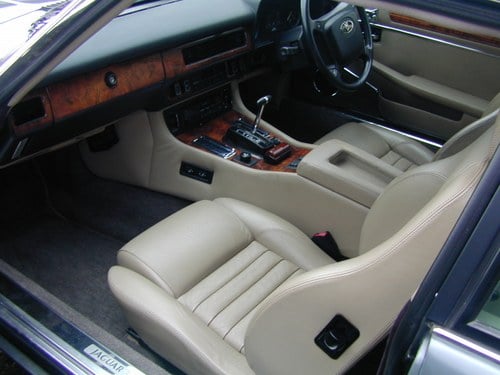 1991 Jaguar XJS - 6
