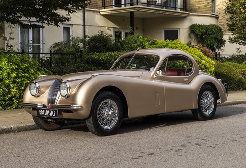 1952 Jaguar XK120 Fixed Head Coupè (RHD) VENDUTO