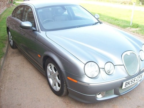 2005 Jaguar S-Type - 8