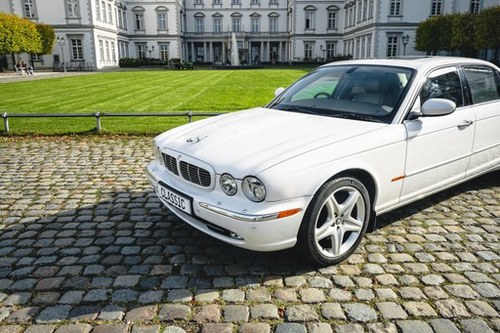 2005 Jaguar XJ8L 4.2 (LWB long wheel base)