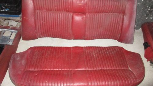 Picture of Rear seat Jaguar XJ6 series 1 - For Sale
