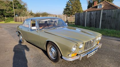 Picture of 1973 Jaguar XJ6 Series 1 Rare 2.8 Manual, Project, Barn Find