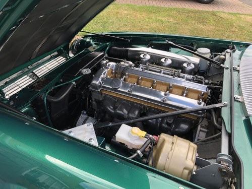 1971 Jaguar XJS - 6