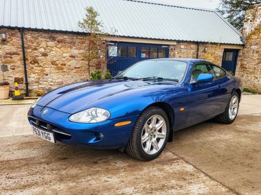 Picture of 1996 Gorgeous and clean very early 4.0 with only 55,000 miles - For Sale