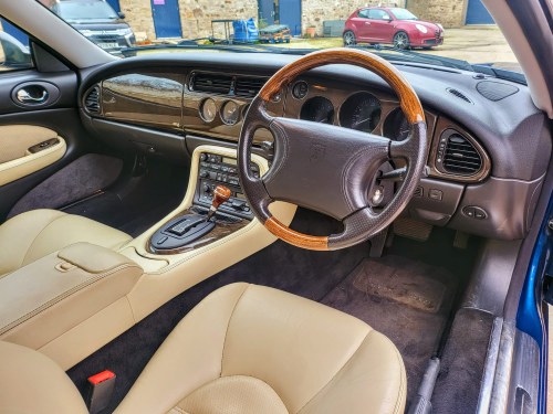 1996 Jaguar XK - 8