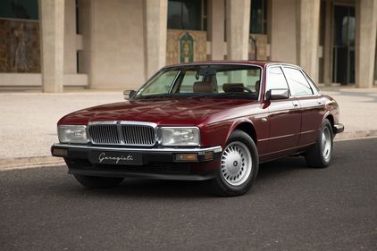 Picture of 1987 - Jaguar Sovereign 3.6 (XJ40) - Manual Gearbox