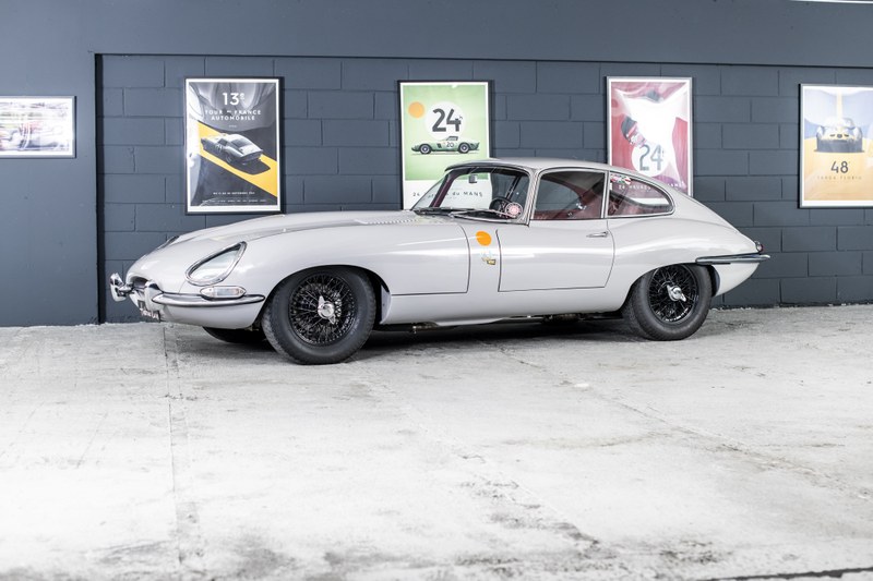 1963 Jaguar E-Type - 4
