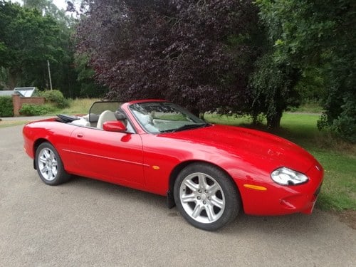 1999 JAGUAR XK8 4.0 CONVERTIBLE VENDU