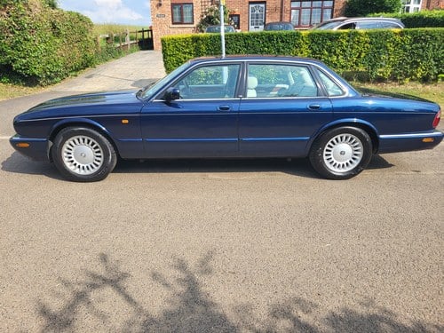 1998 Jaguar Xj8 Auto