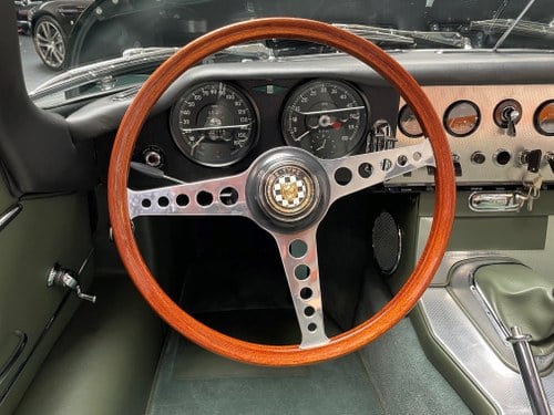 1961 Jaguar E-Type - 6