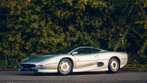 Picture of 1993 JAGUAR XJ220, just 1900 Kms since new - For Sale