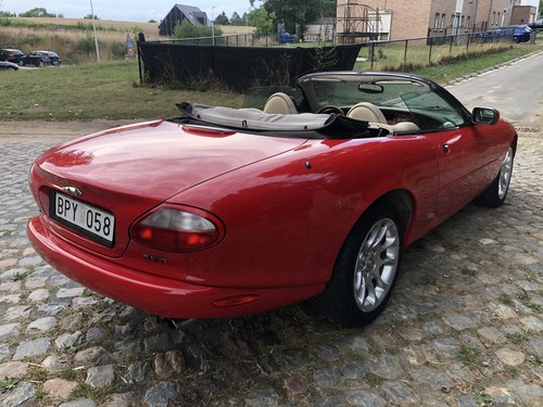 1999 Jaguar XK8 CABRIO