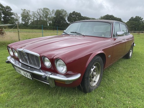 1974 Jaguar XJ 12