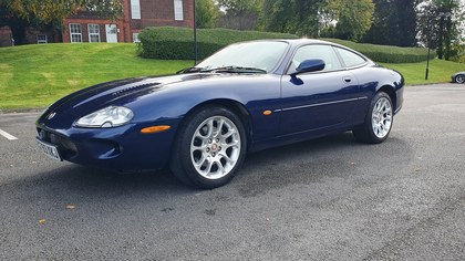 2000 Jaguar XKR Auto