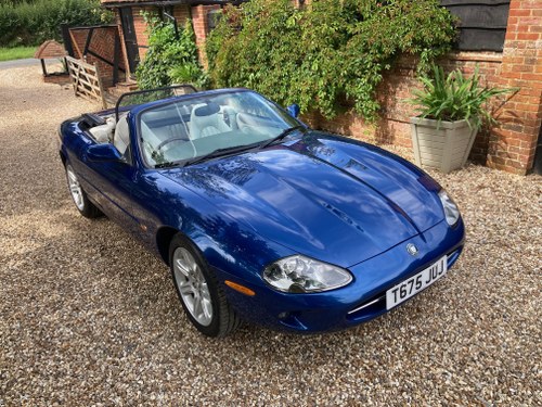 1999 Jaguar Xk8 Convertible Auto