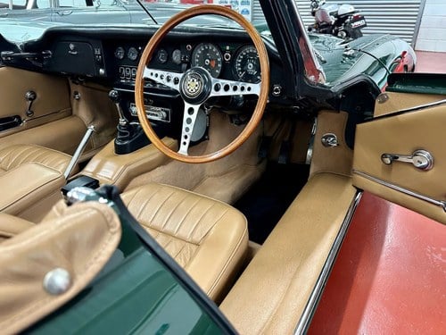 1970 Jaguar E-Type - 8