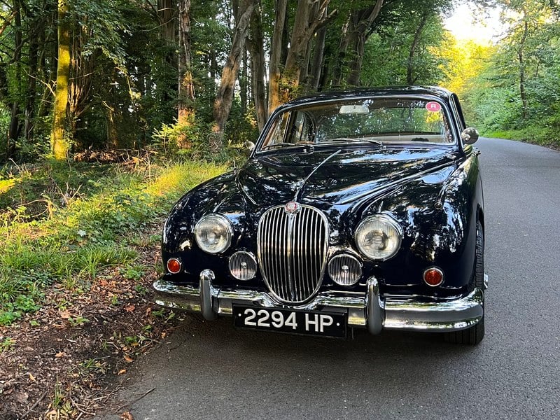 1959 JAGUAR MK2 3.8 MOD (restored and upgraded)