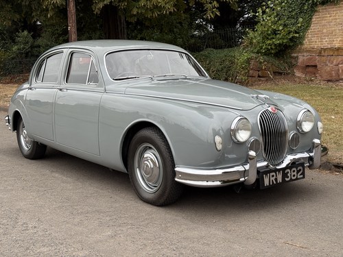 1958 Beautifully restored regardless of cost Jaguar MK1. For Sale