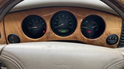 2000 Jaguar Xj8 Auto