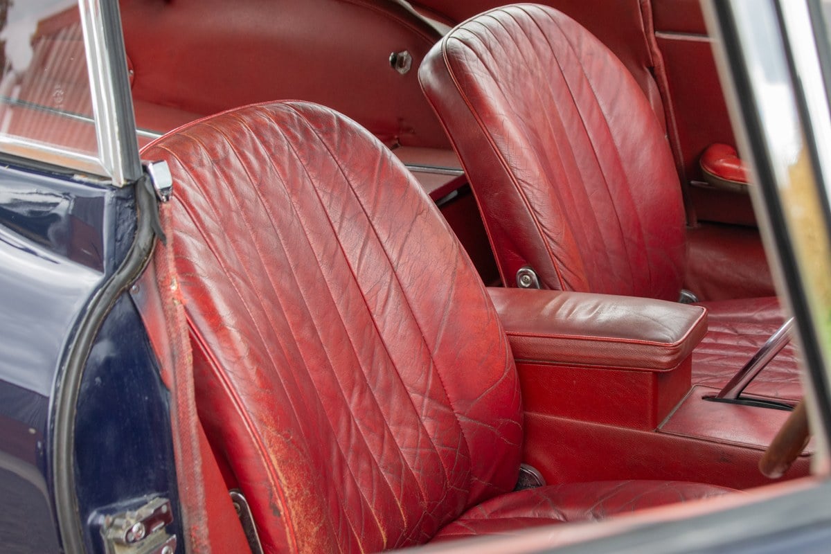 1966 Jaguar E Type Dark Blue Manual 4 Speed Right Hand Drive In United 1966-jaguar-e-type-dark-blue-manual-4-speed-right-hand-drive-in-united