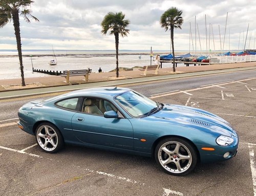 2000 Jaguar XKR