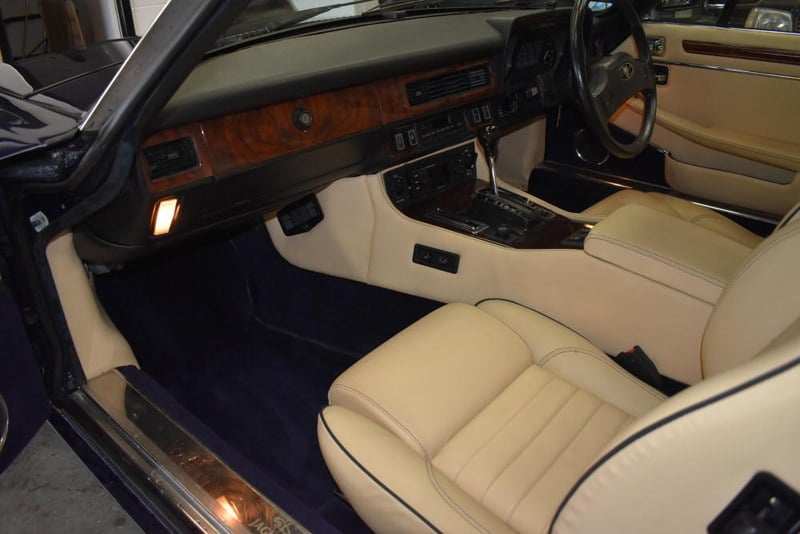 1988 Jaguar XJS - 7