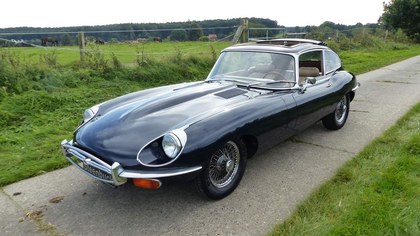 E-Type Coupé 2+2 Series 2 with rare foldable sliding roof