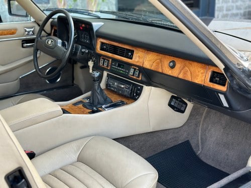1987 Jaguar XJS - 3