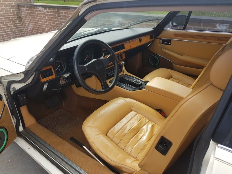 1983 Jaguar XJS - 7