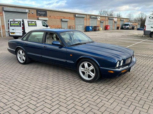 1997 JAGUAR XJR X308 LOW MILES, LOW OWNERS Till salu