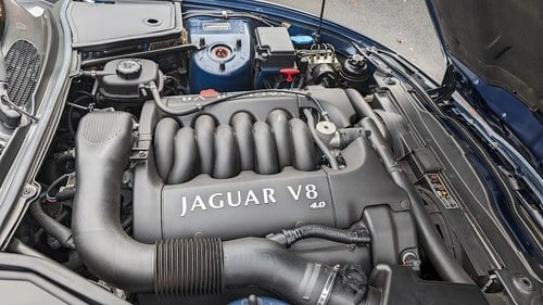 2000 Jaguar XK - 3