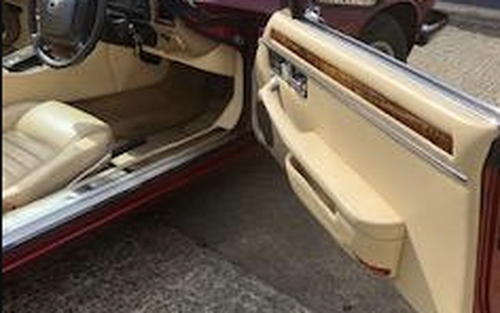 1993 Jaguar XJS Convertible (picture 1 of 8)