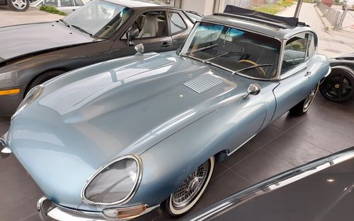 1967 Jaguar E-Type, the most beautiful color, with sunroof (picture 1 of 20)