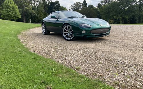 2003 Jaguar XKR (picture 1 of 4)