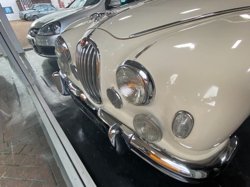 1956 Jaguar Mark 1
