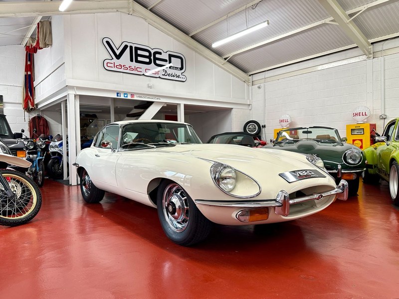 Jagur E-Type 4.2 FHC Manual // Rare UK Car // Show Standard