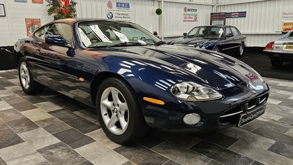 2001 Jaguar XK8 4.0 Coupe Low miles/owners. Fabulous cond'n