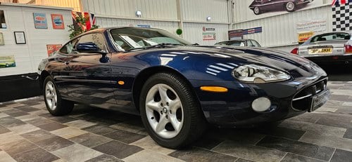2001 Jaguar XK - 3