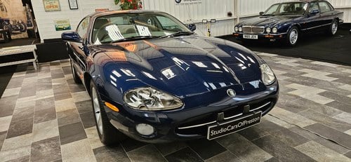 2001 Jaguar XK - 5